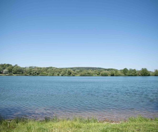 vue plein eau poste 13 étang tronc du chêne cap nature